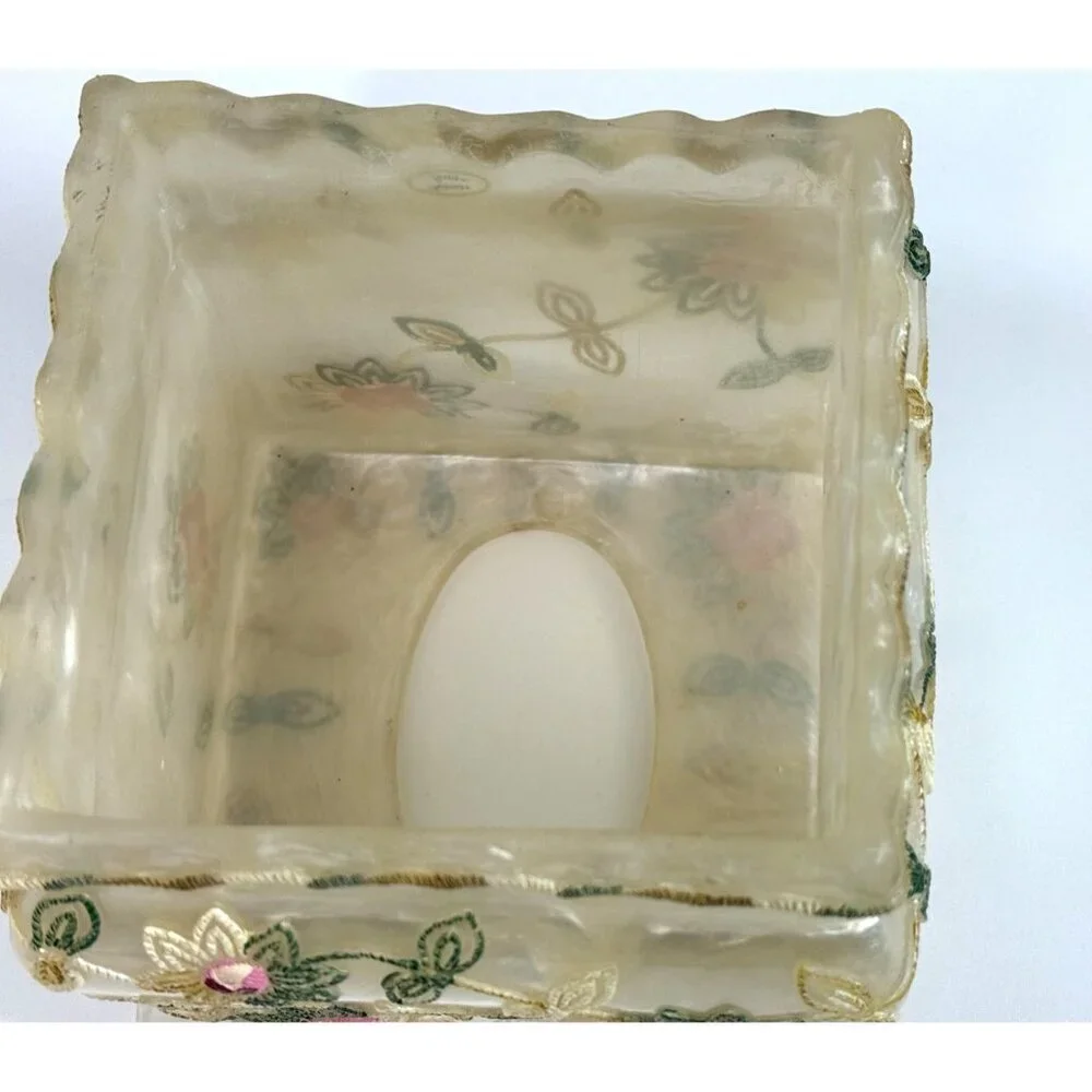 Popular Bath Embroidered Floral Acrylic Tissue Box Cover‎ Cottagecore Grannycore